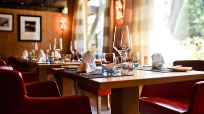 Waterway Cafe Charity Dine 2300 Pga Blvd Palm Beach Gardens Monet Waterway Cafe Charity Dine Is An Unrated Restaurant In The Area Around 2300 Pga Blvd Where Average Rating For Restaurants As Of This Monday 4 8